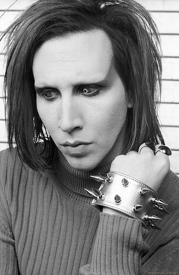 Marilyn Manson, Provocative , Fan favorite, Music fan community HD phone wallpaper