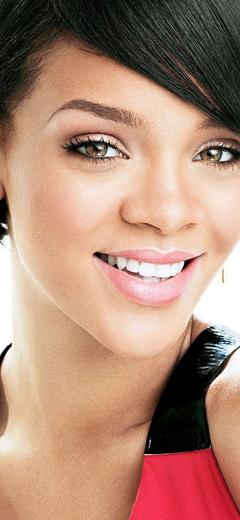Rihanna, 11 , Fashion icon, Trendsetter HD phone wallpaper
