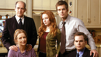 Six Feet Under (2022) movie HD wallpaper