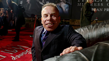 Warwick Davis, Willow TV series, Actor, BBC America HD wallpaper