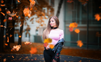 Brunette Model Looking Away Autumn Outdoors, girls, model, autumn, outdoors HD wallpaper