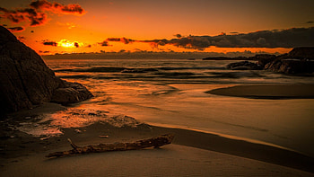 Beach Sunset, sand, sky, nature, sunset, ocean, beach HD wallpaper