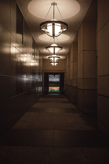 Interior, Shine, Light, Miscellanea, Miscellaneous, Design, Corridor, Chandeliers HD phone wallpaper