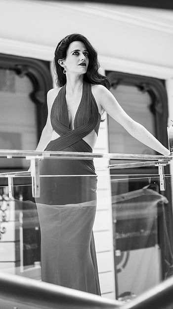 Eva Green on mobile, Stylish , On-the-go beauty, Digital enchantment HD phone wallpaper