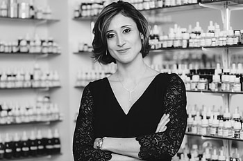 Ccile Zarokian, Perfumer's journey, Fragrance craftsmanship, Art of perfumery HD wallpaper