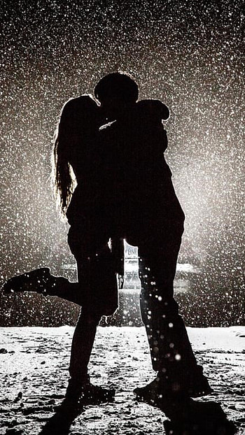 Kissing in snow, Night, Sony Xperia X HD phone wallpaper