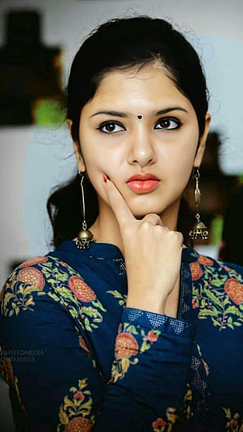 Gayatri Suresh, malayalam actress HD phone wallpaper