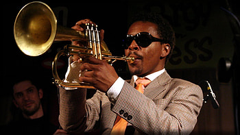 Man in suit, Gold trumpet HD wallpaper
