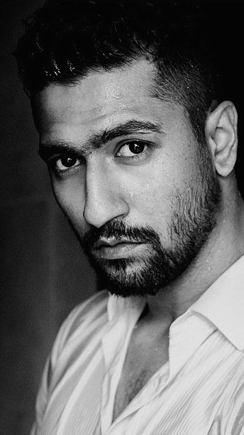Vicky Kaushal, Hero HD phone wallpaper