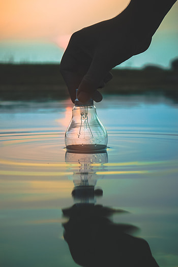 Water, Waves, Hand, Miscellanea, Miscellaneous, Wet, Light Bulb HD phone wallpaper