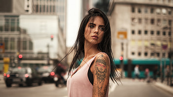 Tattoo Girl In New York Street, tattoo, girls, model, hoot HD wallpaper