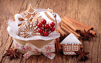 Christmas cookies, Festive treats, Sweet indulgence, Baking tradition HD wallpaper