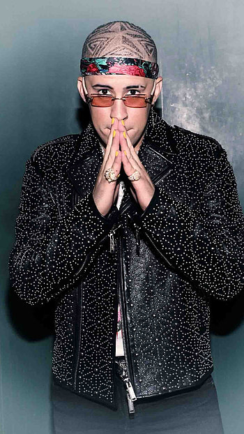 Bad Bunny, Hollywood HD phone wallpaper