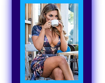she like coffee, coffee, women, girls, legs HD wallpaper