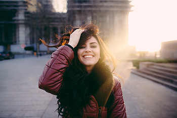 Outdoor, winter, morning, happy mood, girl model HD wallpaper