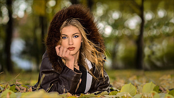 Elegant Autumn Muse: Woman Model, woman, model HD wallpaper