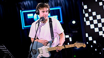 Sam Fender, BBC, Ariana Grande, Video HD wallpaper