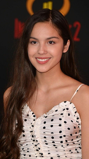 Incredibles 2 Premiere, Olivia Rodrigo HD phone wallpaper