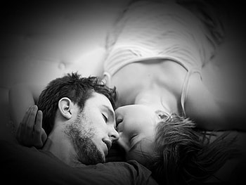 Love, kiss, white, black HD wallpaper