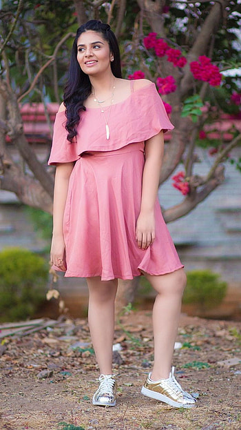 Sreemukhi, telugu actress, model HD phone wallpaper
