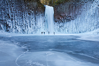 frozen falls, winter, blue, scenery, white, graphy, cold, waterfall, ice HD wallpaper