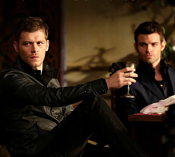 The Originals (TV Series 2013– ), black, Joseph Morgan, the originals, the vampire diaries, tv series, elijah, fantasy, actor, glass, Daniel Gillies HD wallpaper