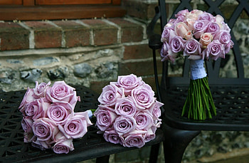 Flowers, Roses, Bouquets, Chair, Bench, Three HD wallpaper