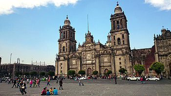 Metropolitan Cathedral, Zocalo (Constitution Square) HD wallpaper