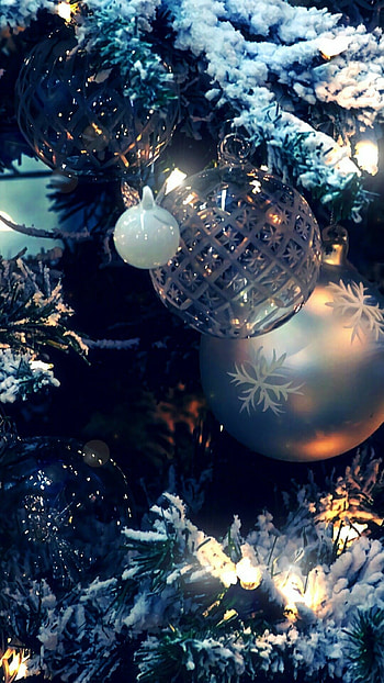 Inspiring Christmas lighting, Home , Christmas, Festive atmosphere HD phone wallpaper