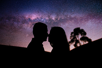 Love, Couple, Pair, Starry Sky, Romance, Tenderness, Kiss HD wallpaper