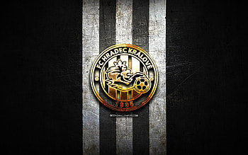 Hradec Kralove FC, golden logo, Czech First League, black metal background, football, czech football club, FC Hradec Kralove logo, soccer, FC Hradec Kralove HD wallpaper