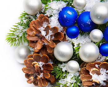 * Christmas balls *, blue, white, holiday, Christmas, Christmas balls, Merry Christmas, snow HD wallpaper