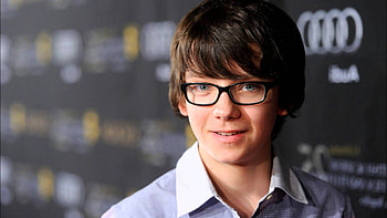 Asa Butterfield, Maximumwall HD wallpaper
