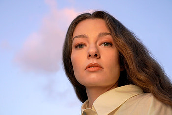 Amanda Georgiadi Tenfjord, Greek singer, Acoustic version HD wallpaper