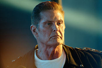 David Hasselhoff movies, Drunk hamburger video, Life-saving moment, Baywatch star HD wallpaper