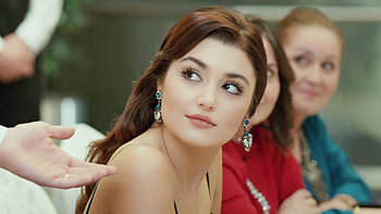 Hande Ercel, Beautiful actress, Beauty, Steemkr HD wallpaper