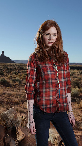 Karen Gillan, hollywood actress, model HD phone wallpaper