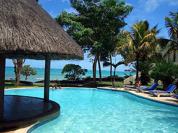 A Beautiful Place, chairs, hut, hotel, trees, view, pool, beach HD wallpaper