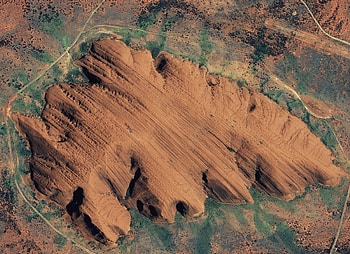 Uluru , High-resolution , Stunning beauty HD wallpaper