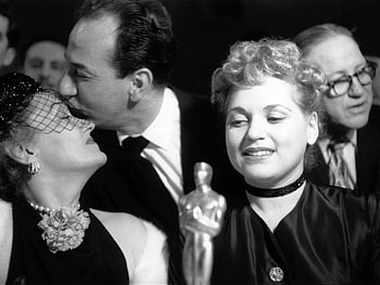 Judy Holliday, Gloria swanson, Best actress Oscar, American actors HD wallpaper