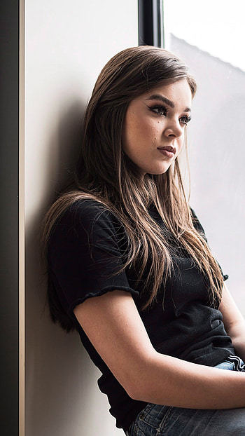 Cutie, long hair, brown eyes, brunette, singer, actress, Celebrity, Hailee Steinfeld HD phone wallpaper