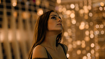 Girl In City Skyline At Night High Fashion hoot , girls, model HD wallpaper