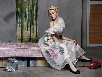 Scarlett Johansson, celebrity, model, fun, cool, people, actress HD wallpaper