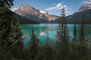 Emerald Lake, British Columbia, Canada, nature, canada, mountains, lake, forests HD wallpaper