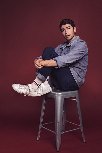 Noah Galvin, TV Shows, Stepping into Dear Evan Hansen, Blue Polo HD phone wallpaper