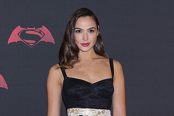Actress, brunette, Gal Gadot HD wallpaper