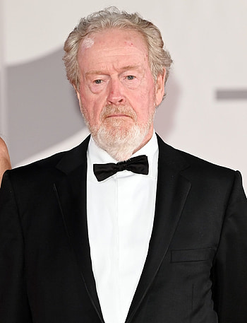 Ridley Scott, Fierce response, Journalistic criticism, Provocative filmmaking HD phone wallpaper