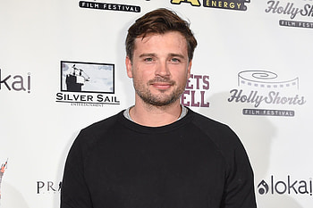 Tom Welling movies, Smallville star, Action thriller, Deep Six HD wallpaper