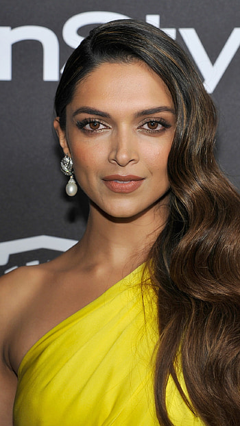 Deepika Padukone, Beautiful Heroine HD phone wallpaper