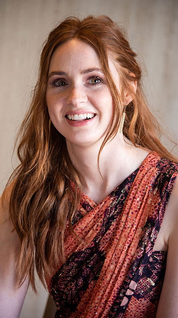 Karen Gillan, hollywood actress, model HD phone wallpaper